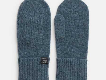 The Yak Wool Mittens in Slate Fashion