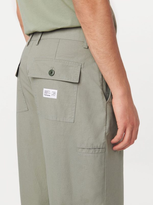 The Theo Baggy Ripstop Pant in Vetiver Green For Cheap