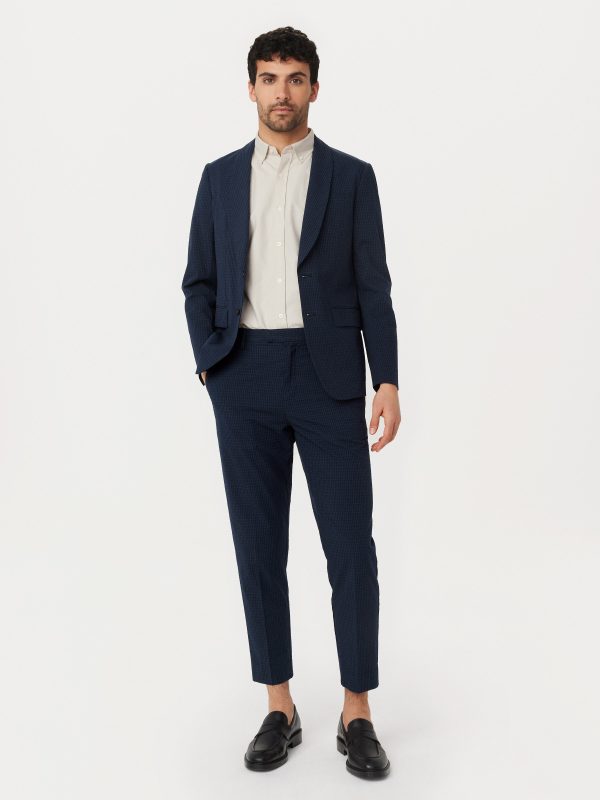 The Colin Tapered Seersucker Pant in Deep Blue For Sale