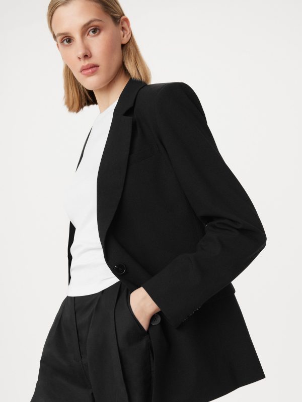 The Relaxed Single Breasted Blazer in Black Hot on Sale