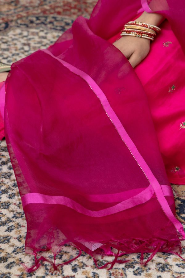 Fuschia hand embroidered kurta set Hot on Sale