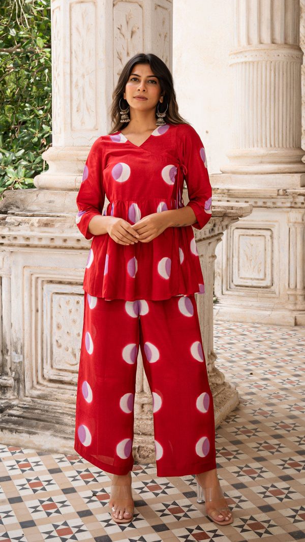 SAMAA CLAMP DYE CO-ORD SET IN RED on Sale