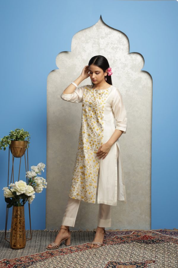 OFF WHITE EMBROIDERED KURTA Online Sale