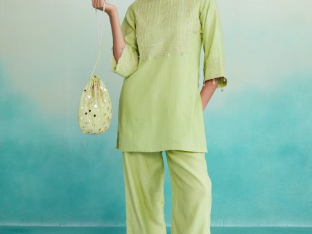 Citrina kurta set - Lime Hand embroidered Kurta Pants set For Sale