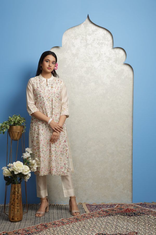 OFF WHITE EMBROIDERED KURTA For Cheap