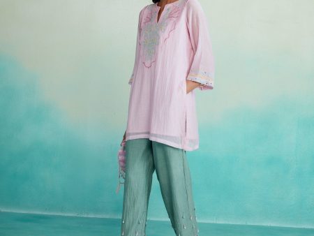 Roseglow kurta pants set - Orchid Pink Hand embroidered Kurta & Pants set For Sale