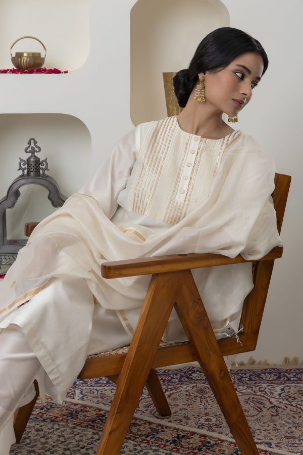 OFF WHITE CHANDERI GOTA WORK KURTA SET Online