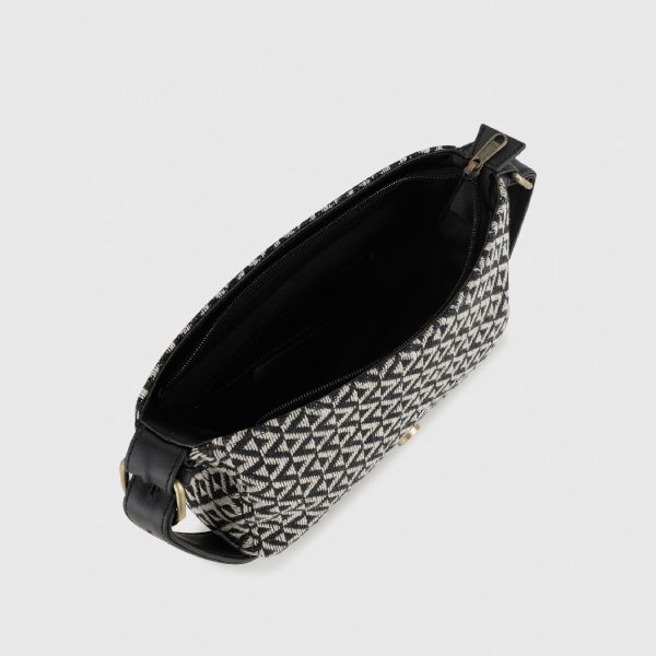 CHAVVI BLACK BAGUETTE BAG Discount